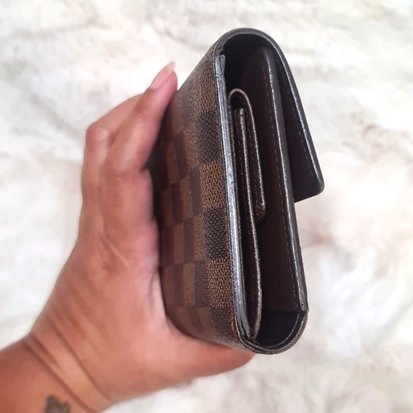EUC Auth LV Damier Trifold wallet with insert. - Picture 7 of 15